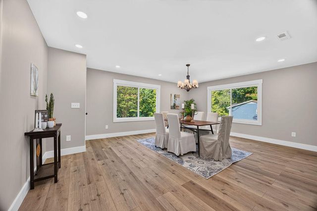 2320 Collins Lane, Soddy Daisy, TN 37379