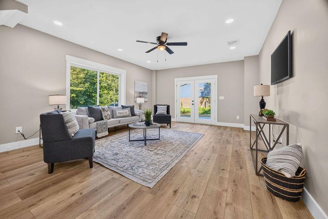 2320 Collins Lane, Soddy Daisy, TN 37379