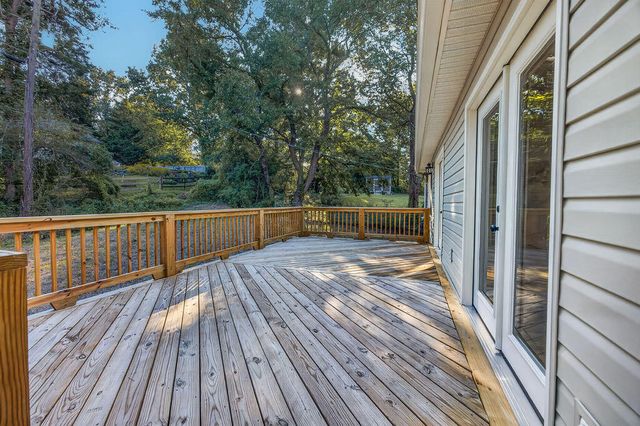 2320 Collins Lane, Soddy Daisy, TN 37379