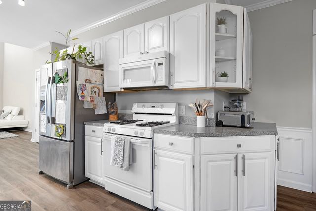 1028 Deer Hollow Drive, Woodstock, GA 30189