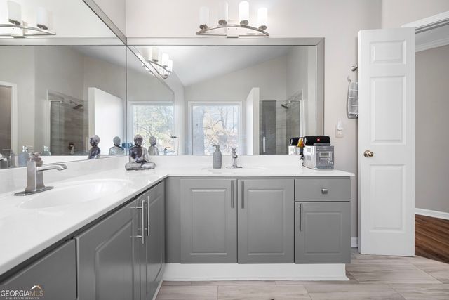 1028 Deer Hollow Drive, Woodstock, GA 30189