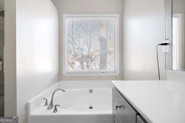 1028 Deer Hollow Drive, Woodstock, GA 30189