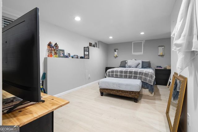 1028 Deer Hollow Drive, Woodstock, GA 30189