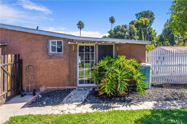 7609 El Cerrito Rd, Corona, CA 92881