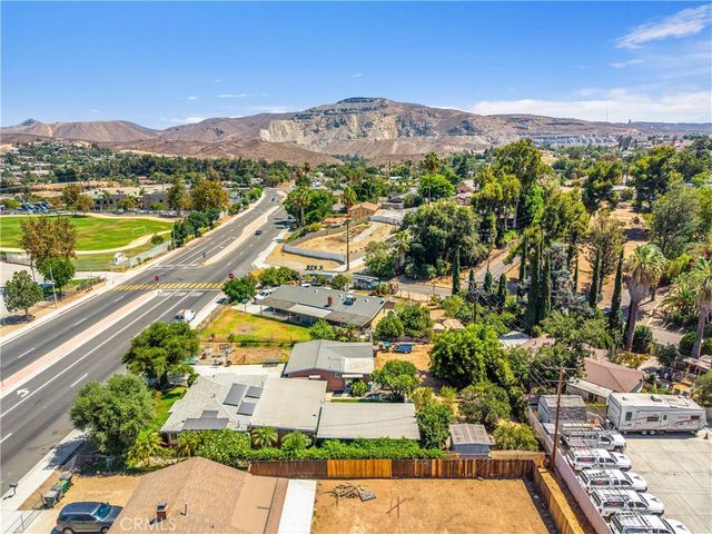 7609 El Cerrito Rd, Corona, CA 92881