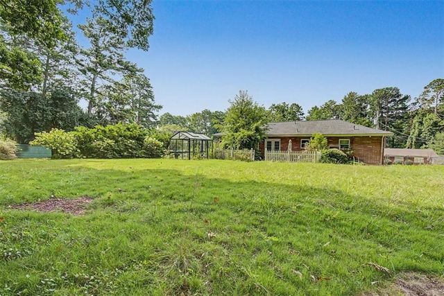 134 Larose Circle SE, Marietta, GA 30060