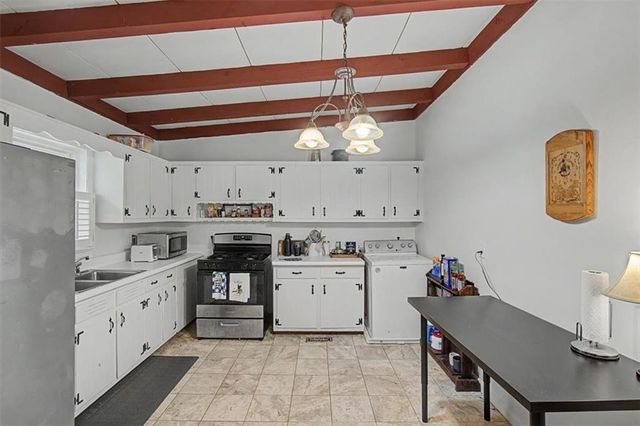 134 Larose Circle SE, Marietta, GA 30060