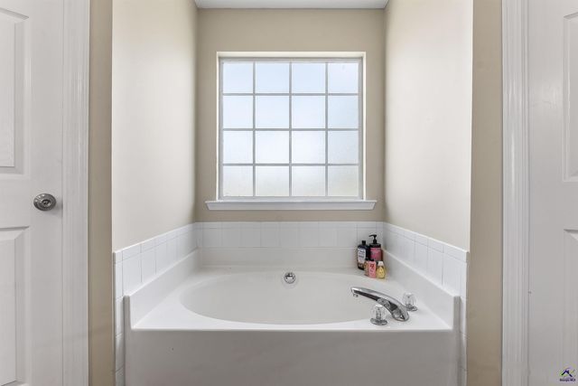 104 Windmill Court, Warner Robins, GA 31088