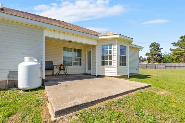 104 Windmill Court, Warner Robins, GA 31088