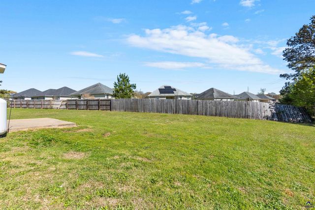 104 Windmill Court, Warner Robins, GA 31088