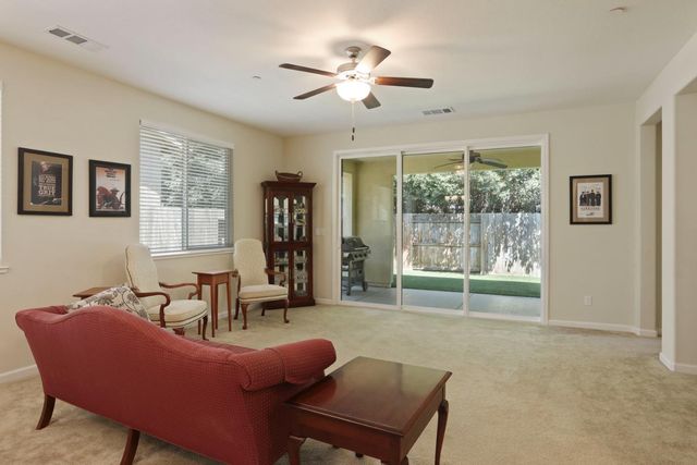 827 River Pointe Cir, Oakdale, CA 95361