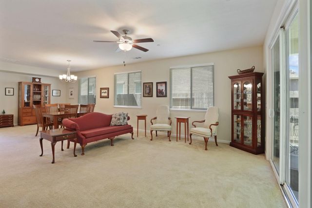 827 River Pointe Cir, Oakdale, CA 95361