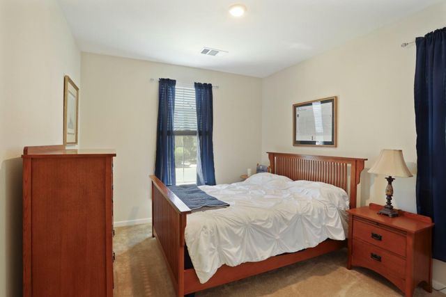 827 River Pointe Cir, Oakdale, CA 95361