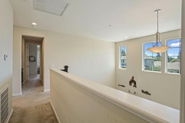 827 River Pointe Cir, Oakdale, CA 95361