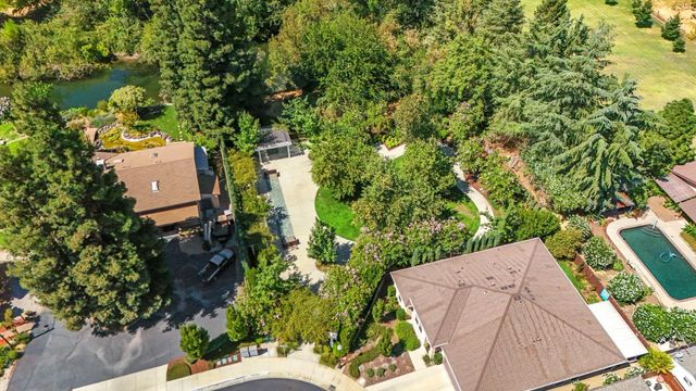 827 River Pointe Cir, Oakdale, CA 95361