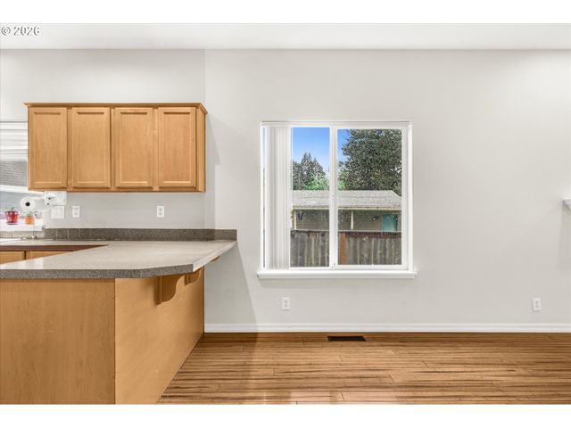 13440 Se RUSCLIFF Rd, Milwaukie, OR 97222