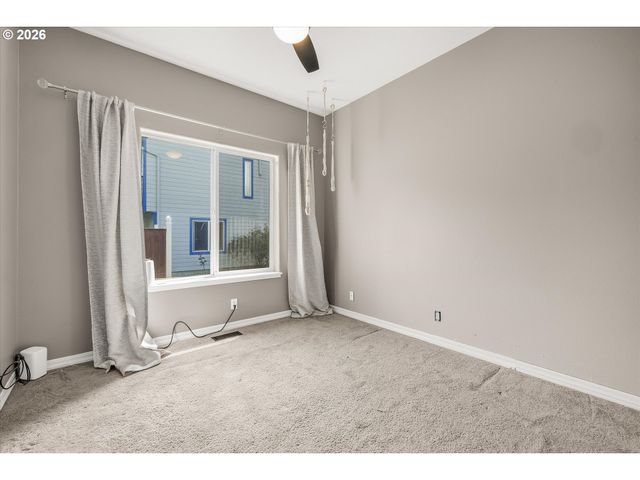 13440 Se RUSCLIFF Rd, Milwaukie, OR 97222