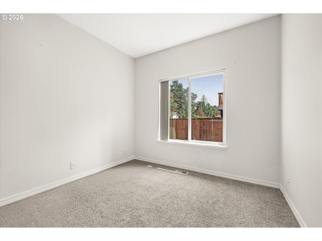 13440 Se RUSCLIFF Rd, Milwaukie, OR 97222