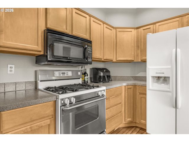 13440 Se RUSCLIFF Rd, Milwaukie, OR 97222