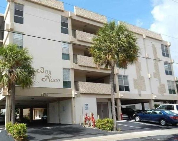 2420 Diana Dr 202, Hallandale Beach, FL 33009