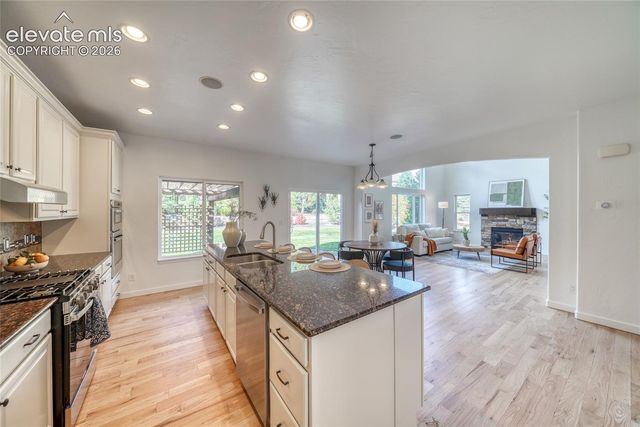 1130 Spectrum Loop, Colorado Springs, CO 80921