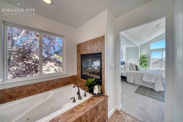 1130 Spectrum Loop, Colorado Springs, CO 80921