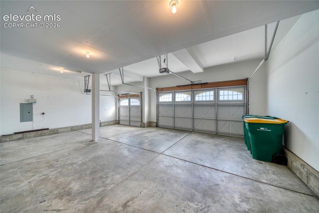 1130 Spectrum Loop, Colorado Springs, CO 80921