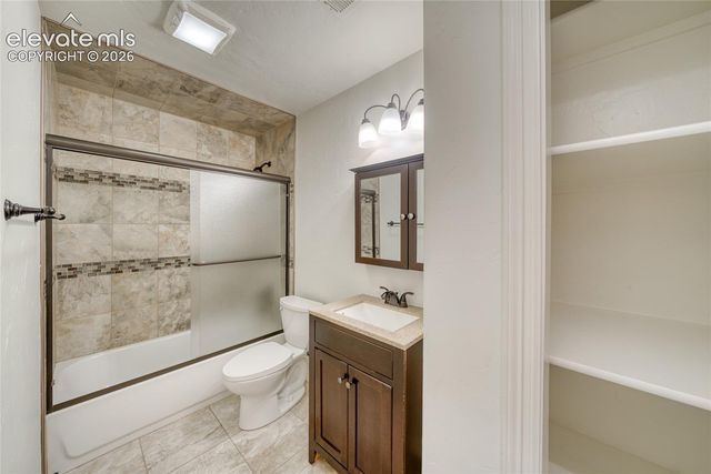 1130 Spectrum Loop, Colorado Springs, CO 80921