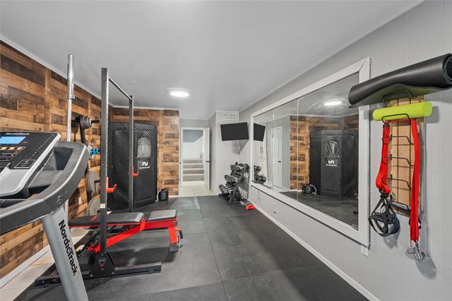 2801 N 42nd Street, Waco, TX 76710