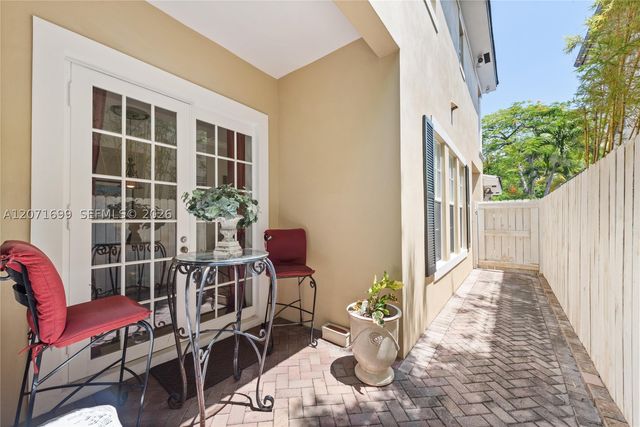423 SW 16th St, Fort Lauderdale, FL 33315
