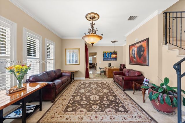 423 SW 16th St, Fort Lauderdale, FL 33315