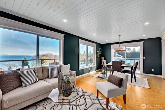 7441 Oak Bay Road, Port Ludlow, WA 98365