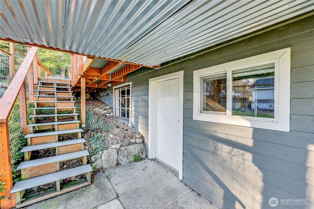 7441 Oak Bay Road, Port Ludlow, WA 98365