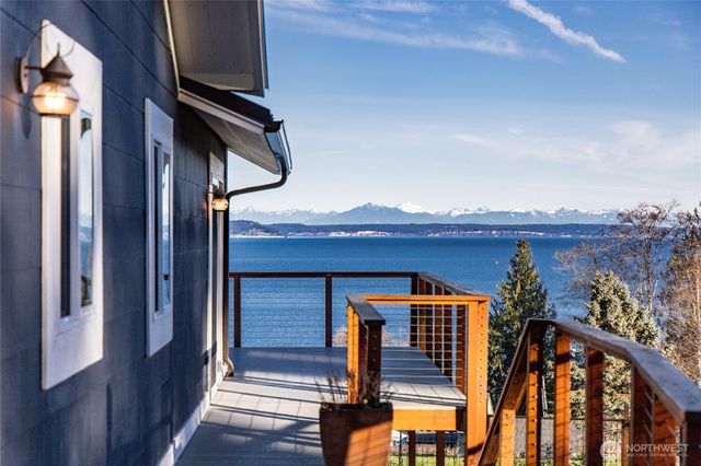 7441 Oak Bay Road, Port Ludlow, WA 98365