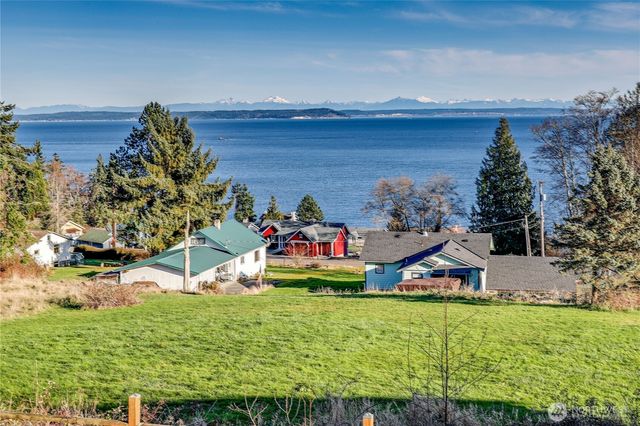 7441 Oak Bay Road, Port Ludlow, WA 98365