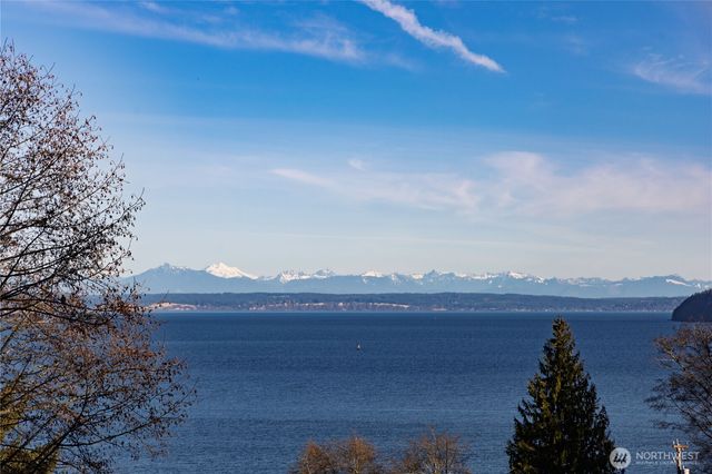 7441 Oak Bay Road, Port Ludlow, WA 98365