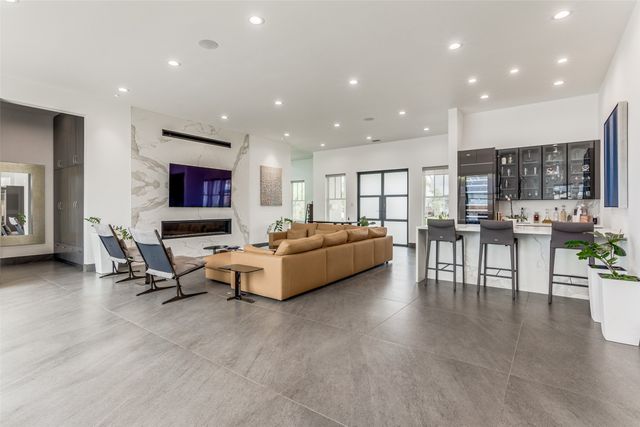 5618 Goodwin Avenue, Dallas, TX 75206