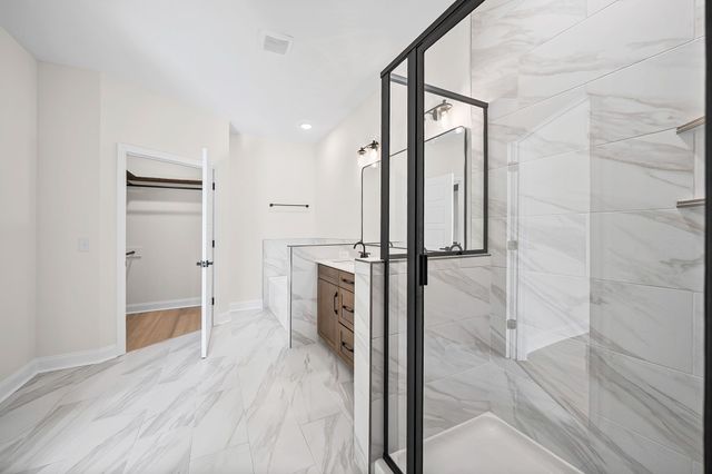 2250 S Hinton Rd, Southside, TN 37171