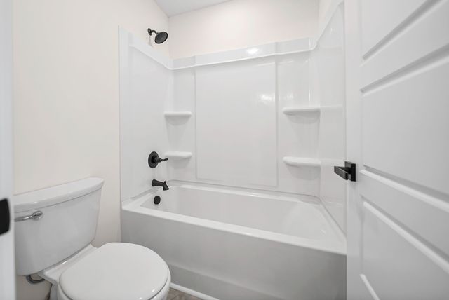 2250 S Hinton Rd, Southside, TN 37171