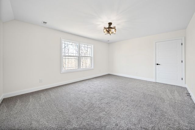 2250 S Hinton Rd, Southside, TN 37171