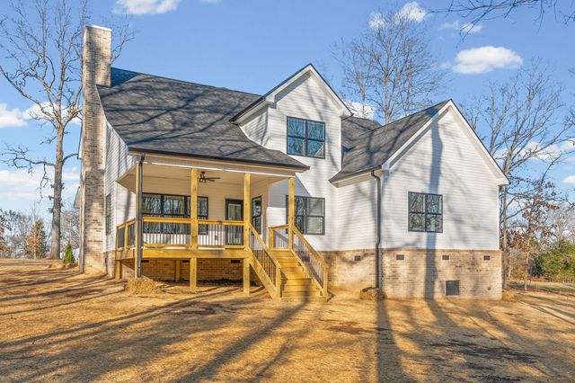 2250 S Hinton Rd, Southside, TN 37171