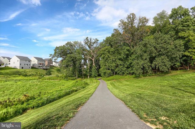 3215 ANTONELLA DR, Harrisburg, PA 17110