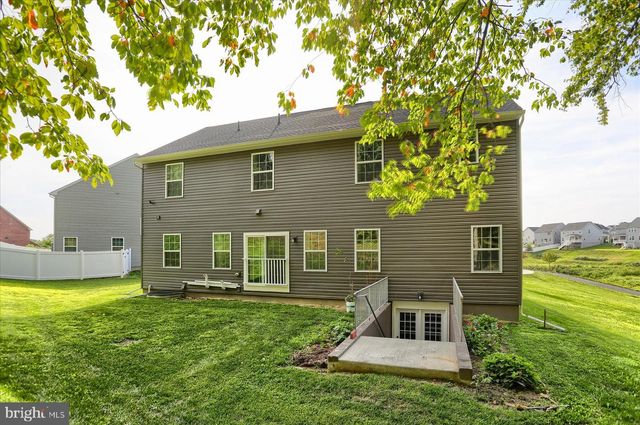 3215 ANTONELLA DR, Harrisburg, PA 17110