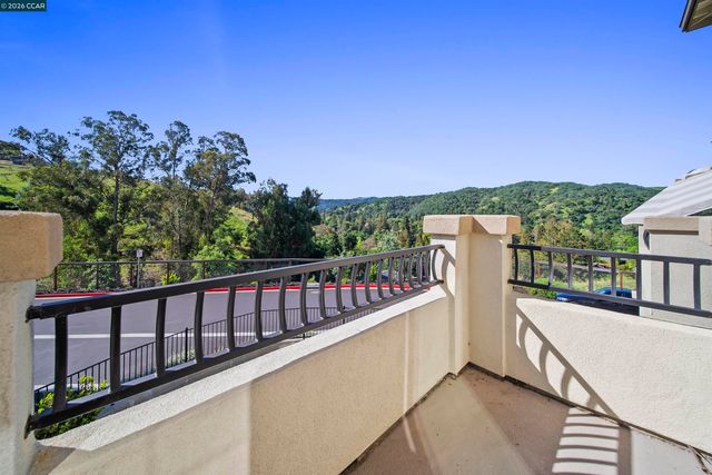 313 Laurel Knoll Dr, Martinez, CA 94553