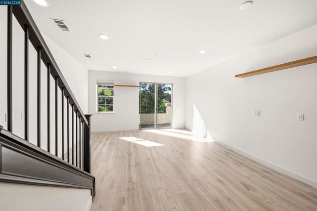 313 Laurel Knoll Dr, Martinez, CA 94553