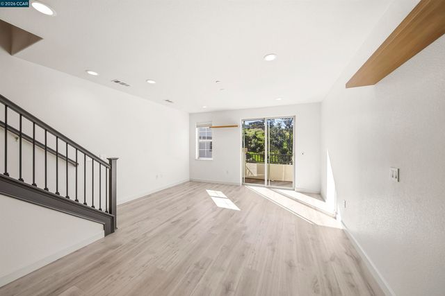 313 Laurel Knoll Dr, Martinez, CA 94553
