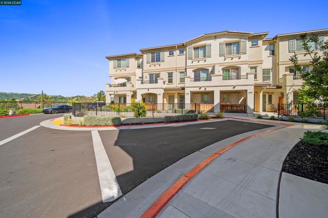 313 Laurel Knoll Dr, Martinez, CA 94553