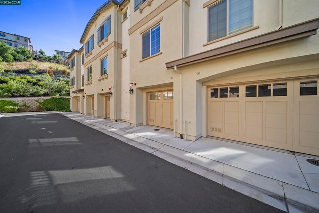 313 Laurel Knoll Dr, Martinez, CA 94553