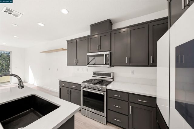 313 Laurel Knoll Dr, Martinez, CA 94553