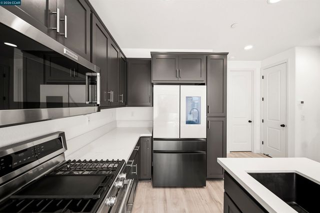 313 Laurel Knoll Dr, Martinez, CA 94553
